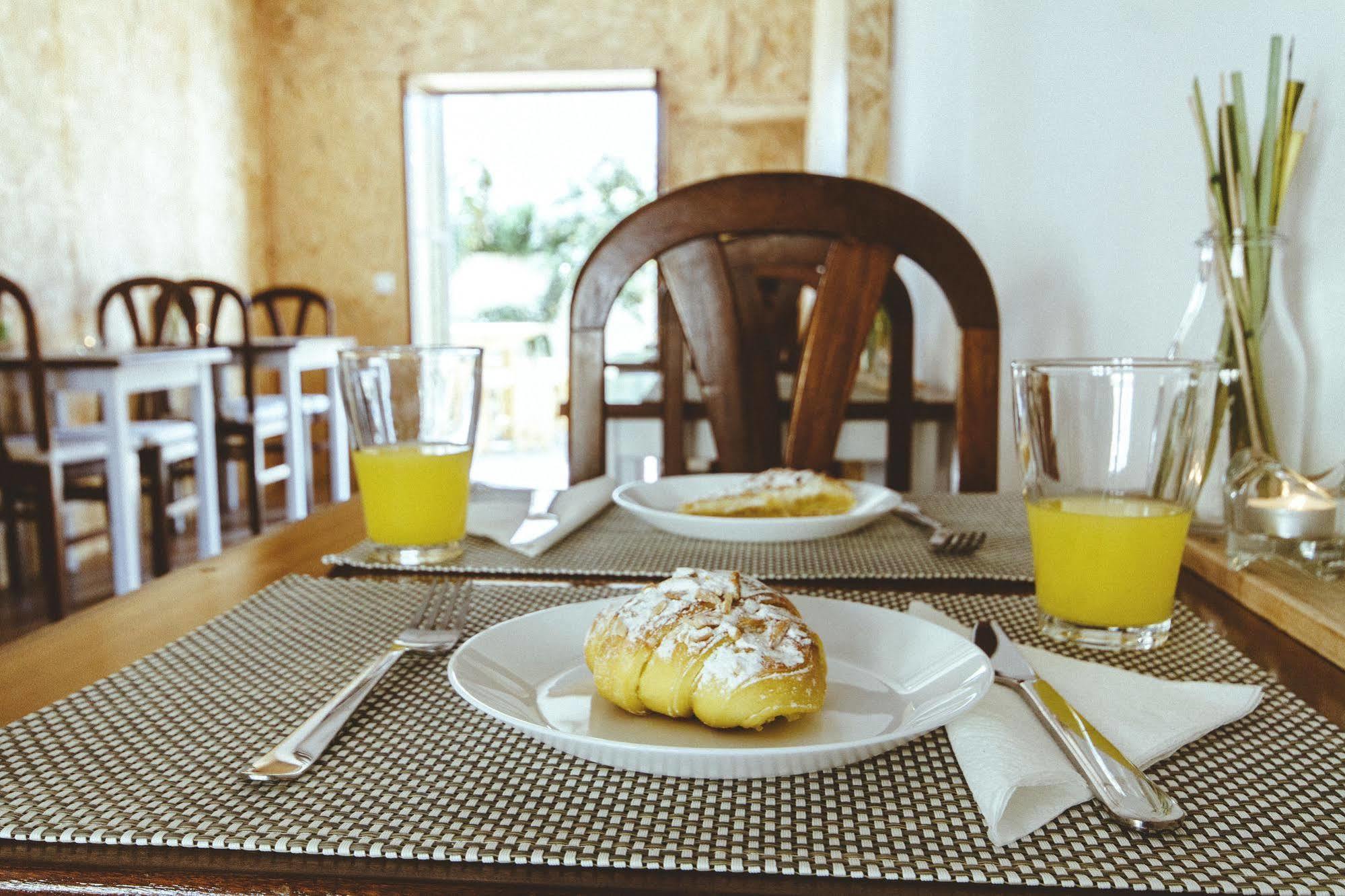 Cliff Surf House Hostel Santa Cruz  Kültér fotó